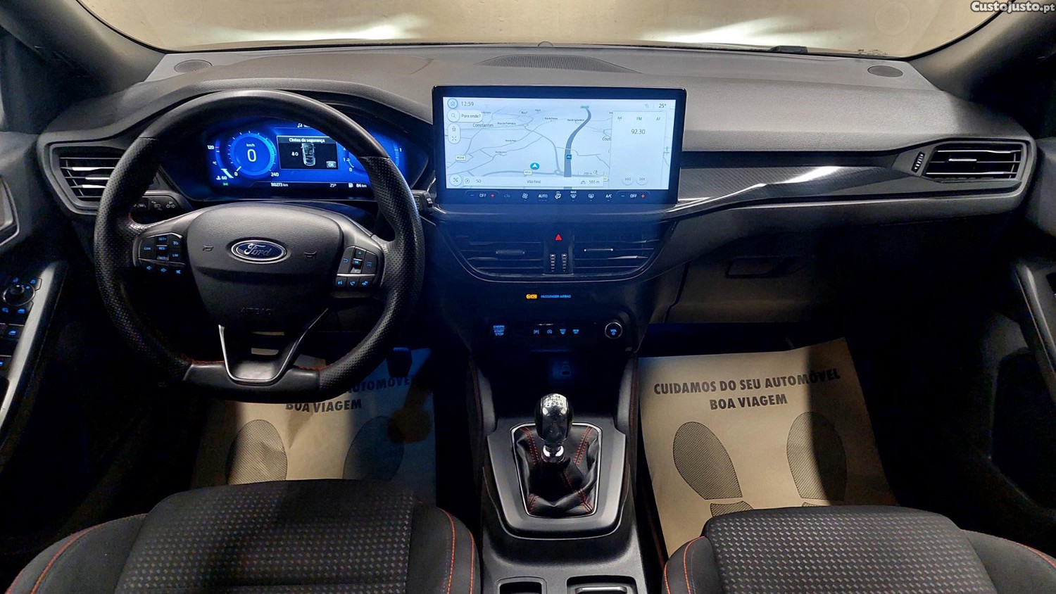 Ford Focus 1.0 ECOBOOST MHEV ST LINE — fotografia 2