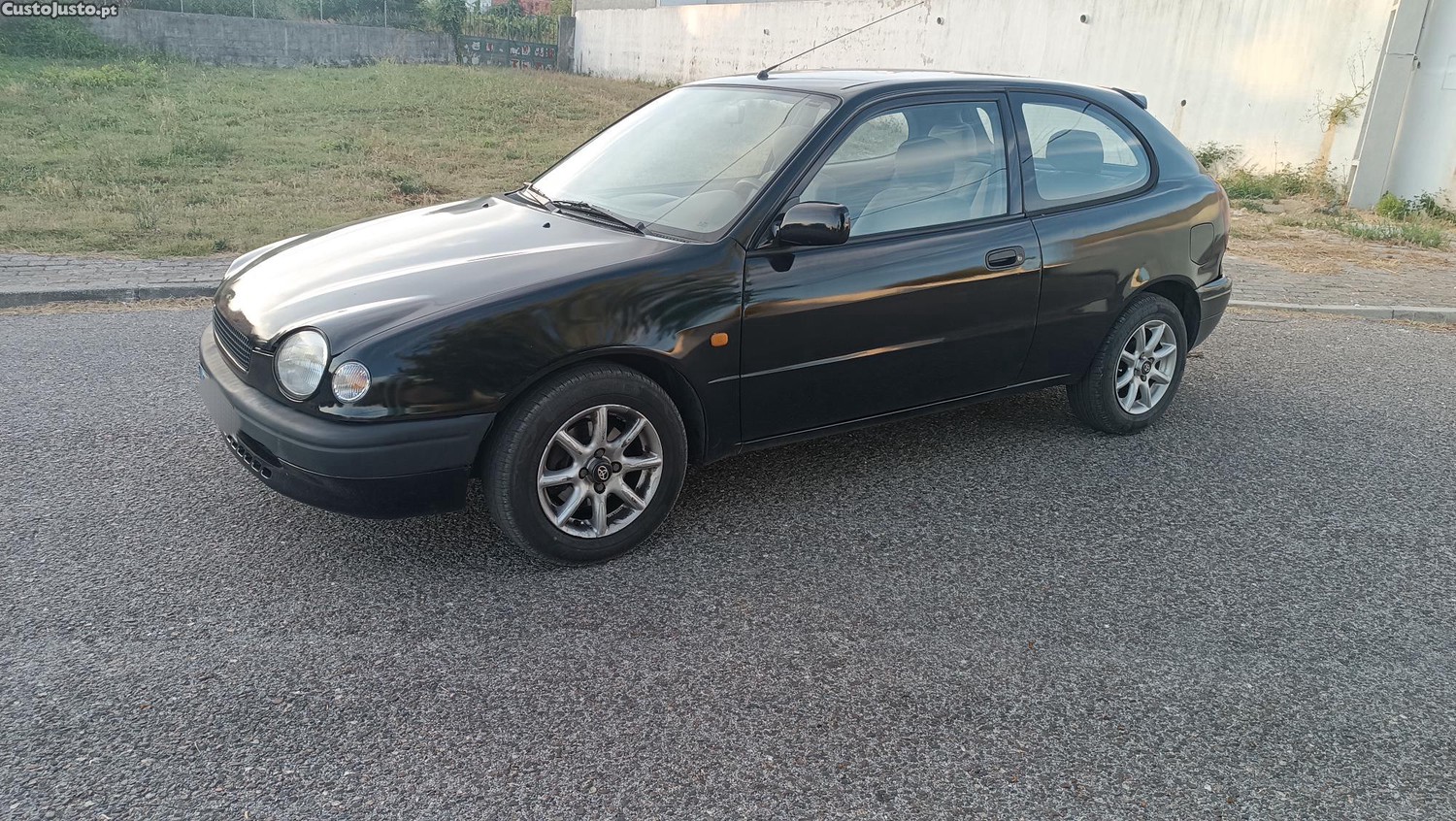 Toyota Corolla 2.0D 5 Lugares — fotografia 8