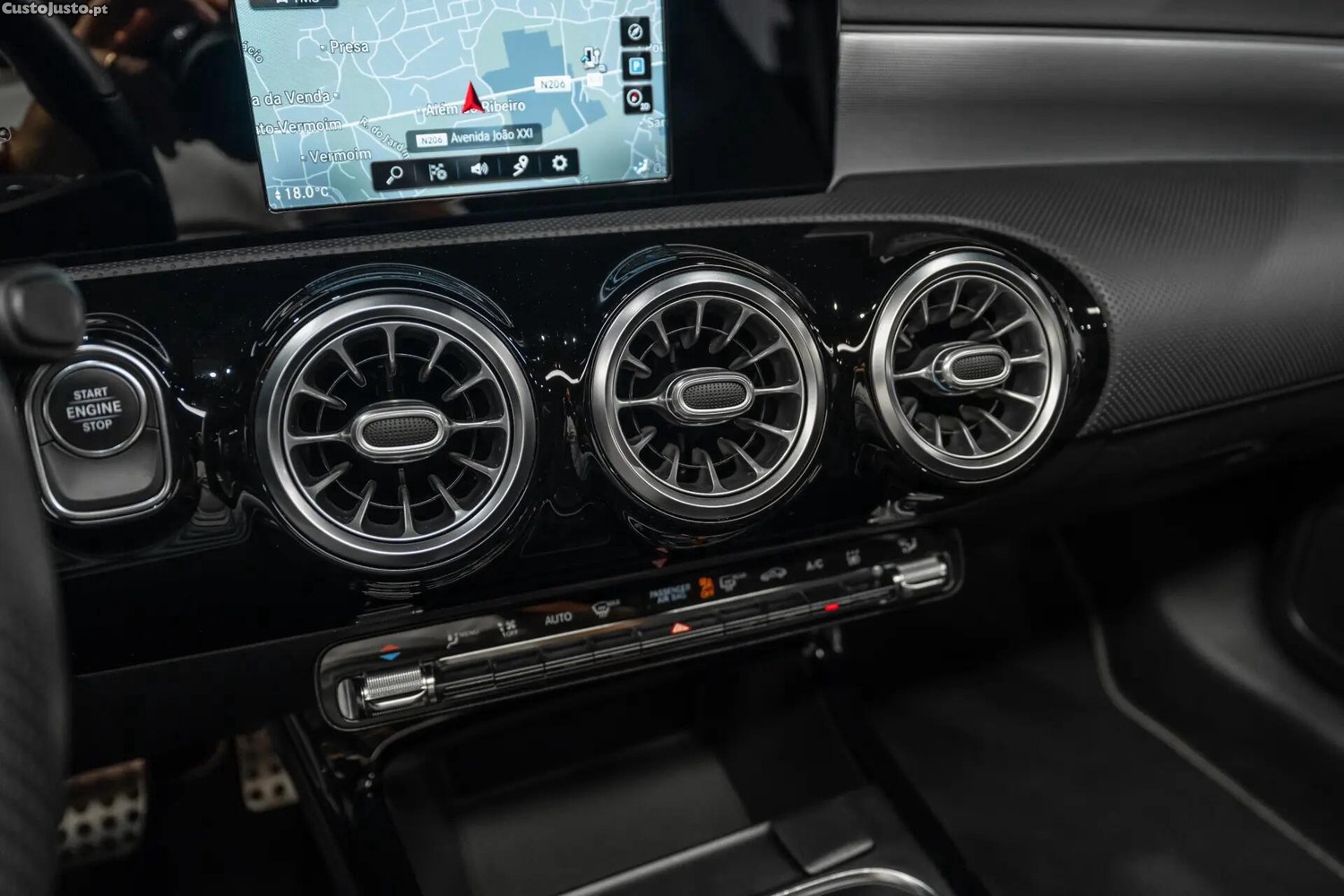 Mercedes-Benz CLA 250 e Shooting Brake AMG Line — fotografia 12