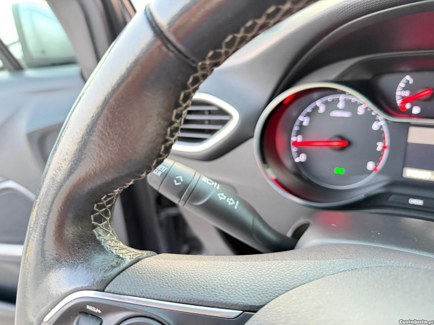 Opel Crossland X 1.2 Business Edition — fotografia 8