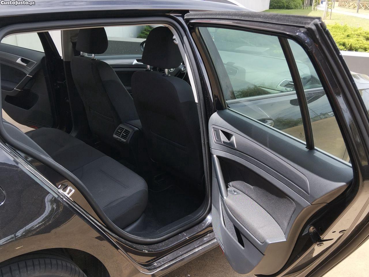 Volkswagen Golf Variant 1.6 TDi Confortline — fotografia 5