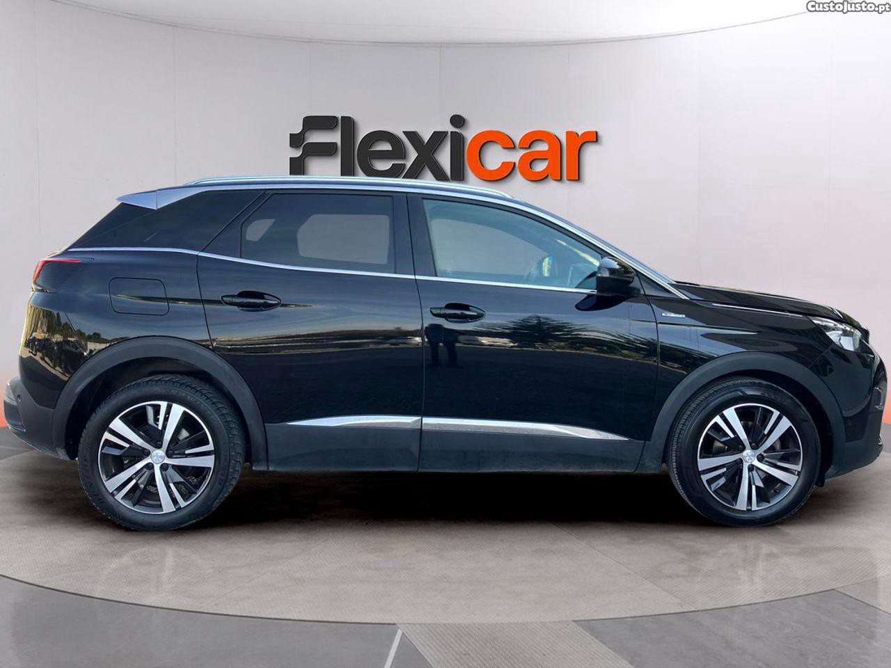 Peugeot 3008 PureTech 130 Stop & Start GPF EAT8 GT — fotografia 11