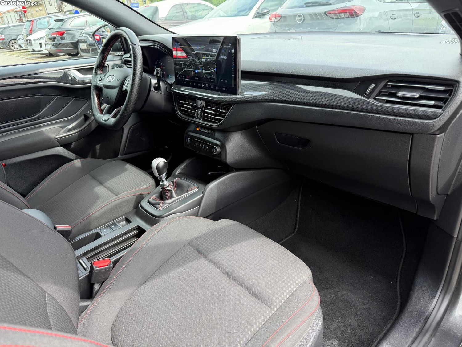 Ford Focus SW 1.0 EcoBoost MHEV ST-Line — fotografia 11