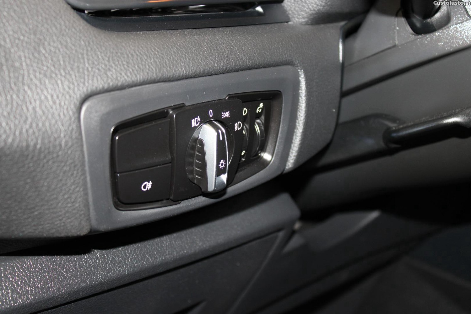 BMW 216 Gran Tourer 1.5 D (AUTO) — fotografia 24
