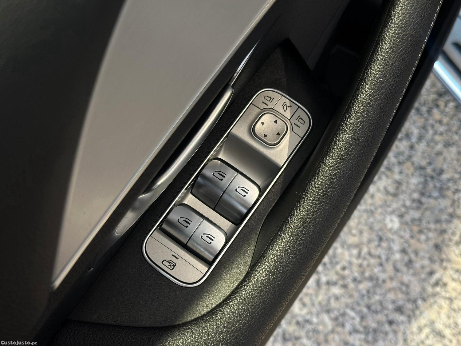 Mercedes-Benz GLE 350 de 4Matic — fotografia 18