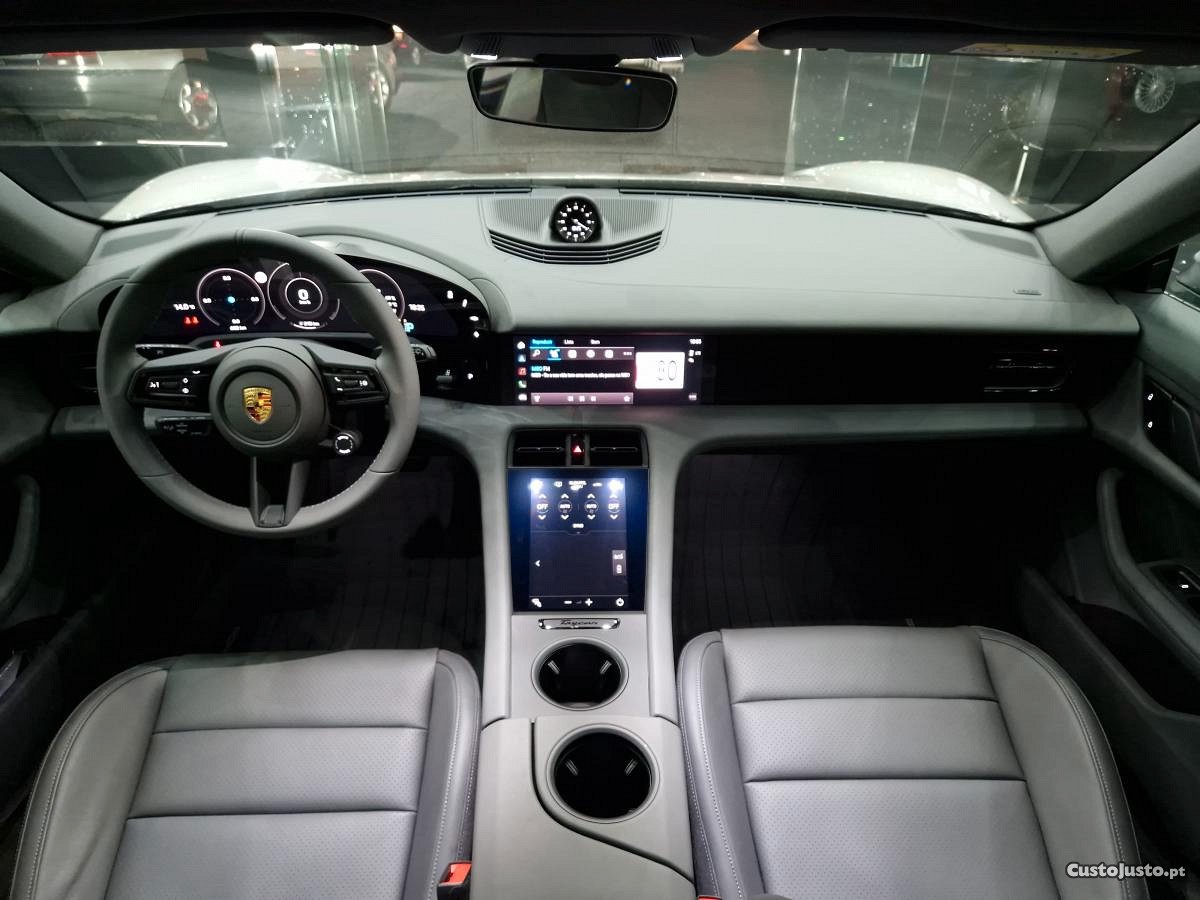 Porsche Taycan Sport Turismo — fotografia 7