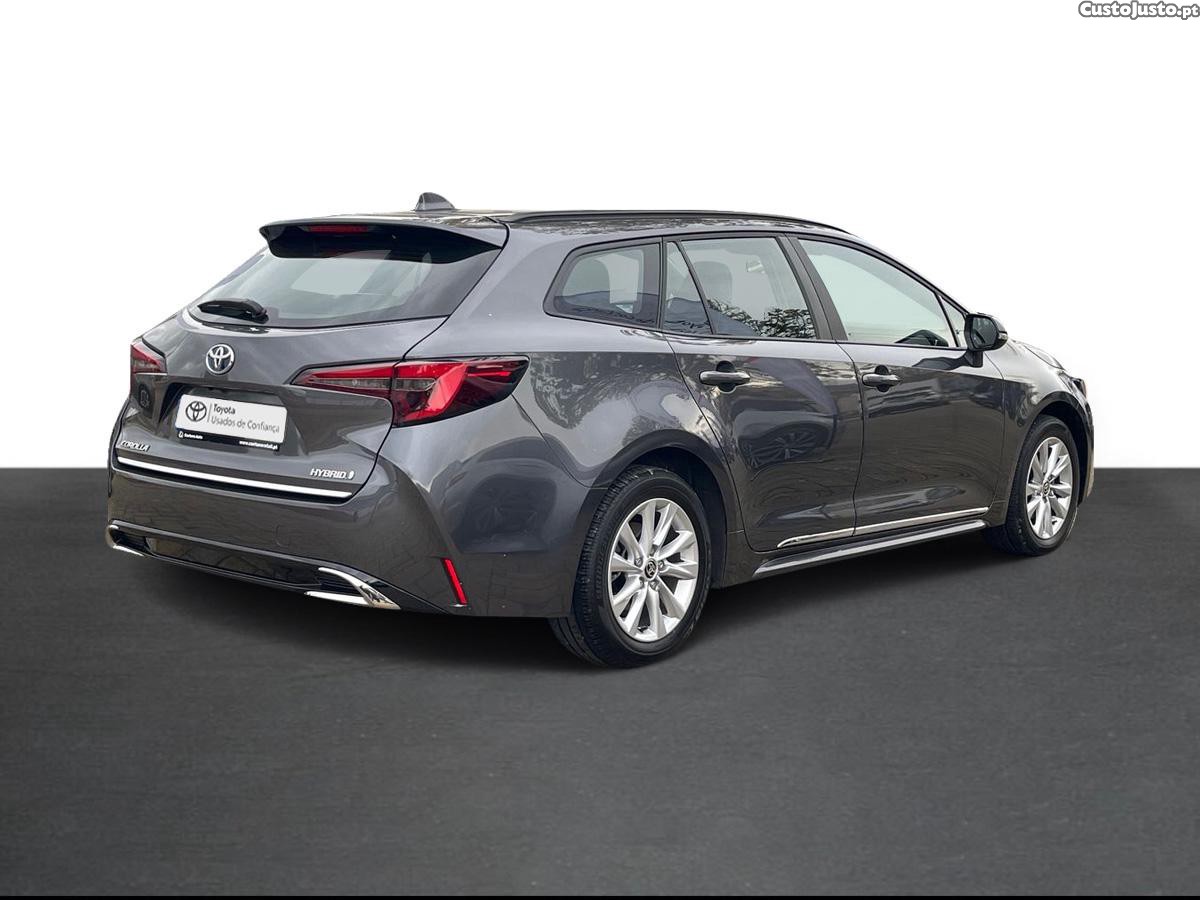 Toyota Corolla TS 1.8 Hybrid Comfort — fotografia 3