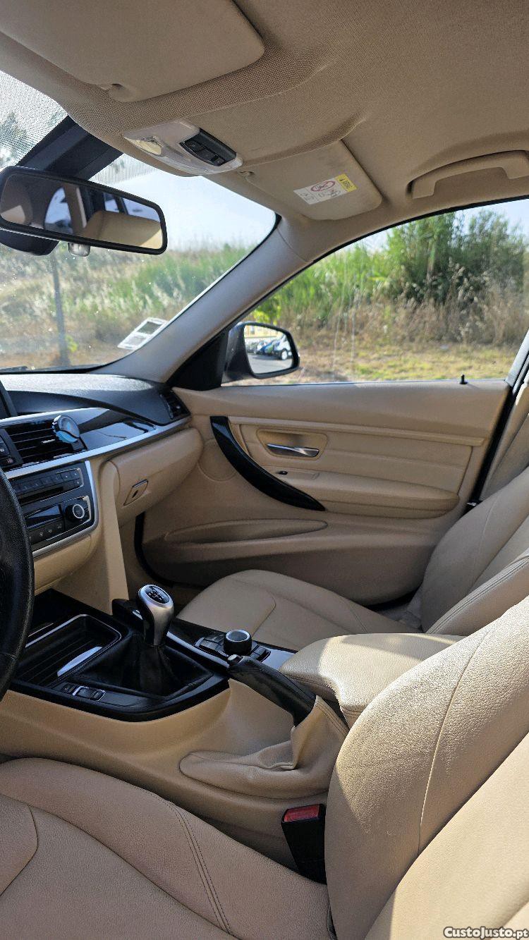 BMW 318 Luxury Line — fotografia 2
