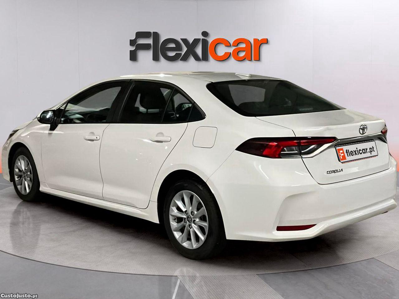 Toyota Corolla 1.5 VVT COMFORT — fotografia 19
