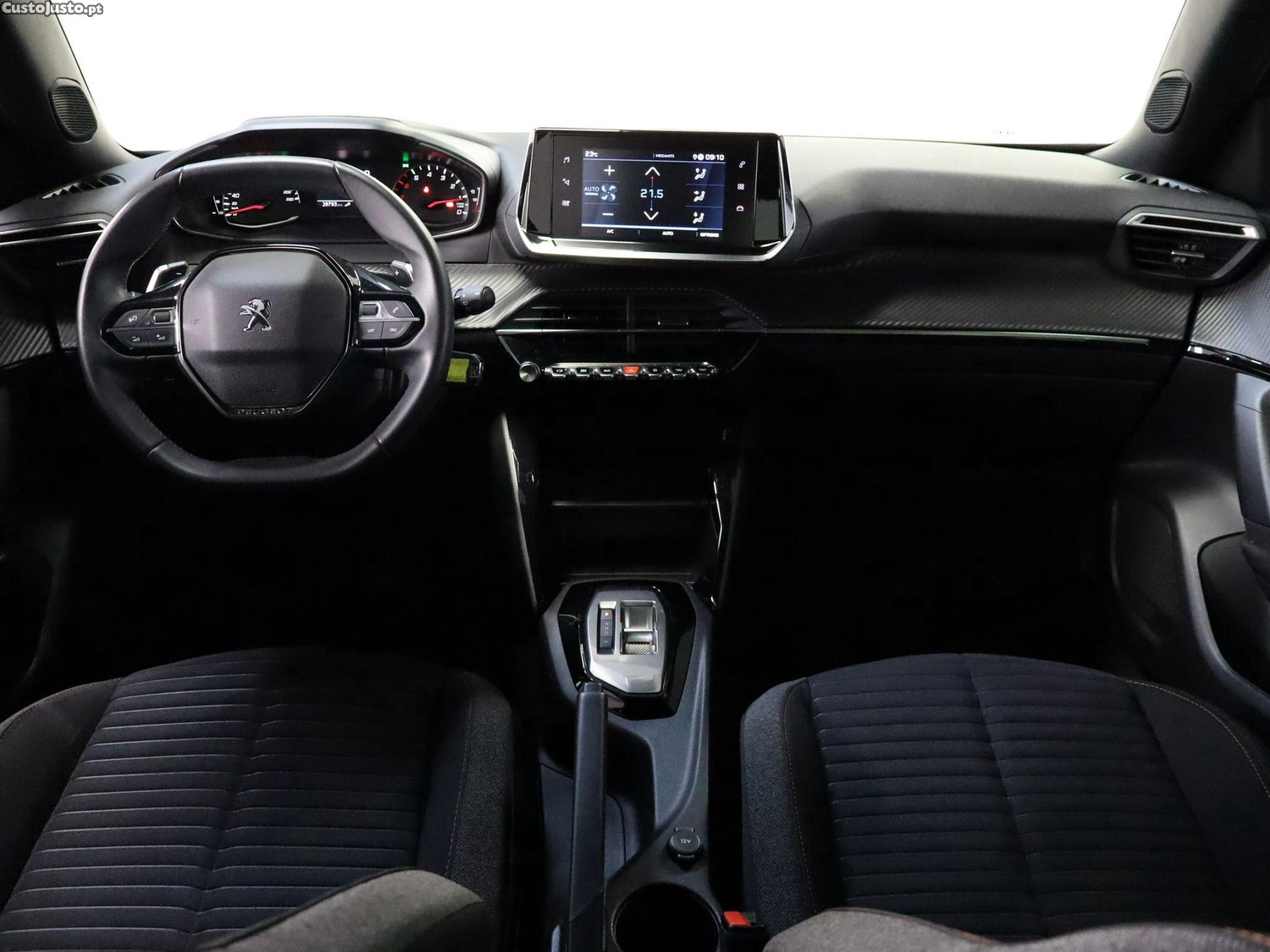 Peugeot 2008 1.5 BlueHDi Active EAT8 — fotografia 12