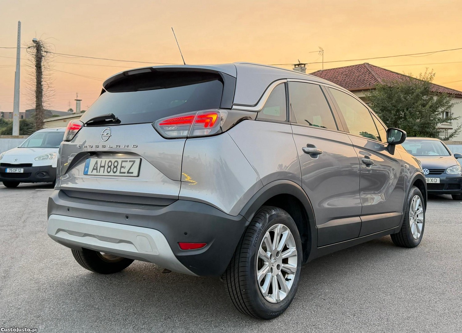 Opel Crossland X 1.2 Business Edition — fotografia 27