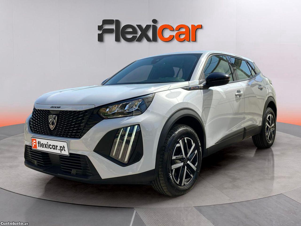 Peugeot 2008 1.2 Hybrid Style e-DCS6 — fotografia 16