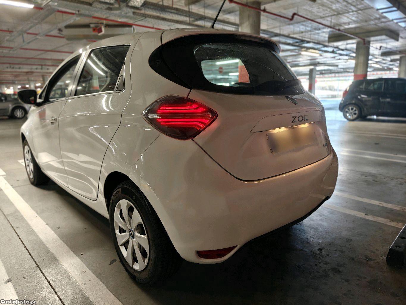 Renault Zoe R110 - 52kW - Baterias Próprias - 2020 — fotografia 8