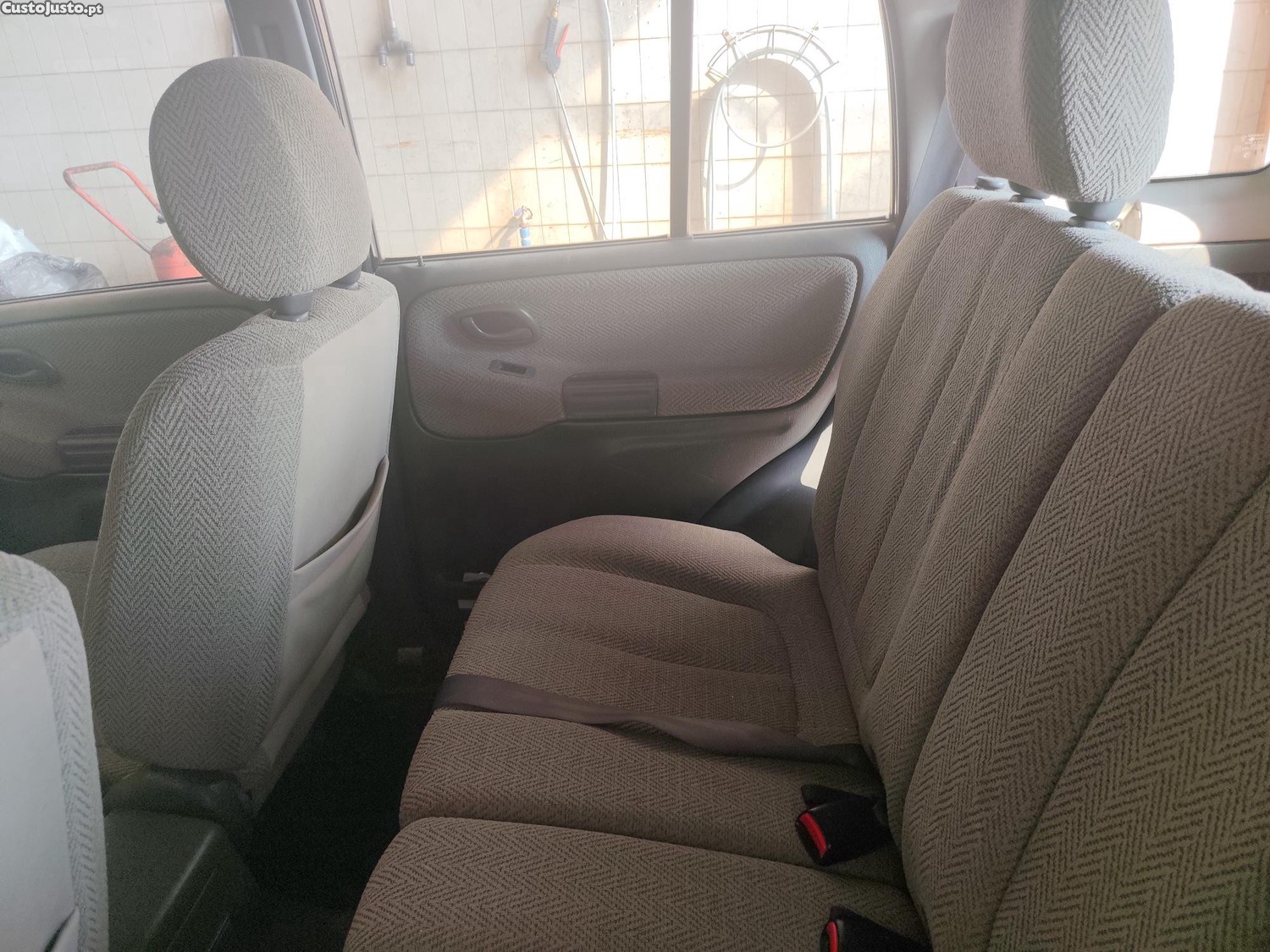 Suzuki Grand Vitara 2.0 — fotografia 9