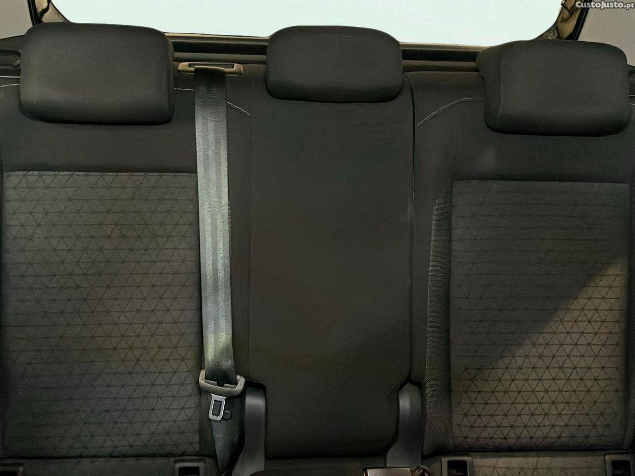 Volkswagen T-Cross 1.0 TSI Life DSG — fotografia 6