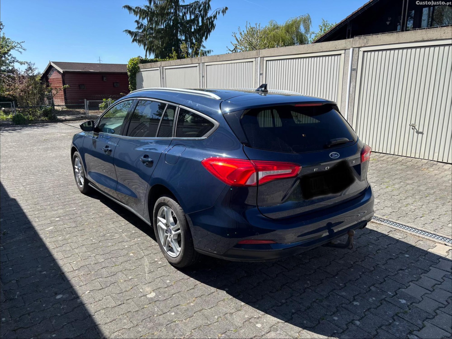 Ford Focus 1,5 d EcoBlue — fotografia 3