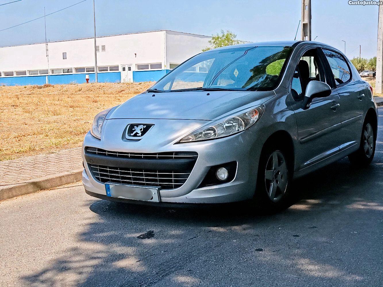 Peugeot 207 premium de 2011 a diesel nacional 240mil kms — fotografia 4