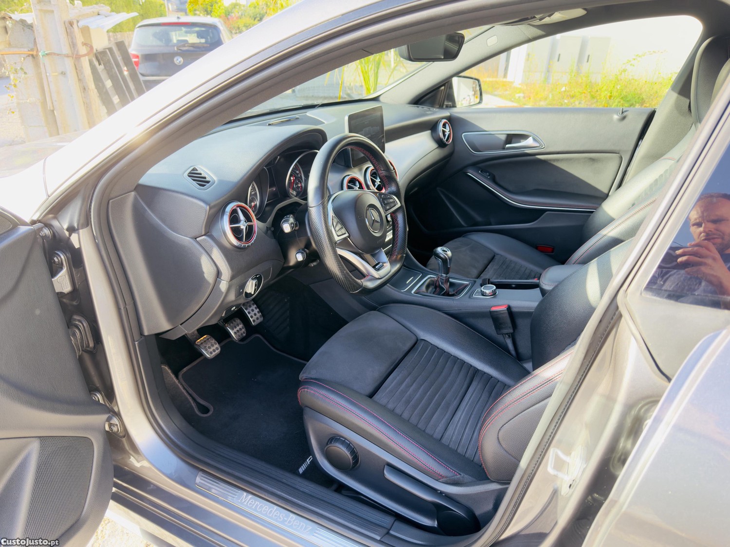 Mercedes-Benz CLA 200 Amg line — fotografia 3