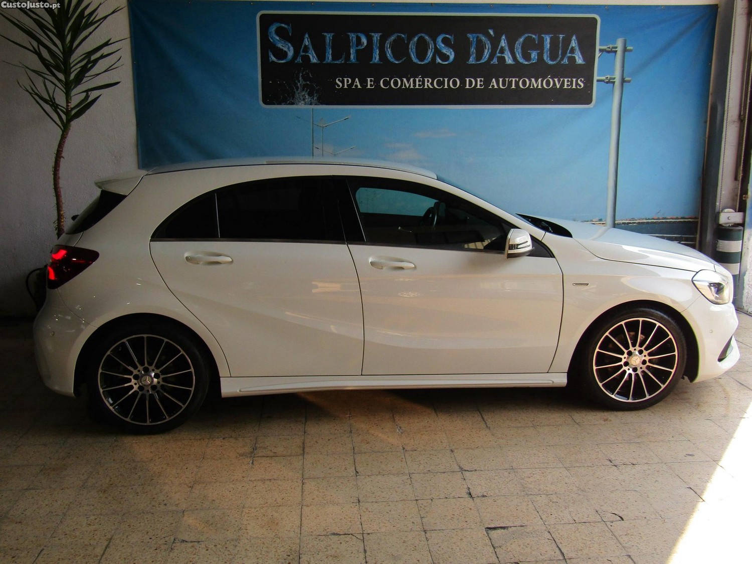 Mercedes-Benz A 180 d AMG Line — fotografia 13