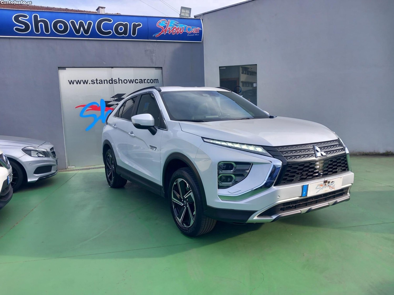 Mitsubishi Eclipse Cross 2.4 PHEV eStyle — fotografia 21