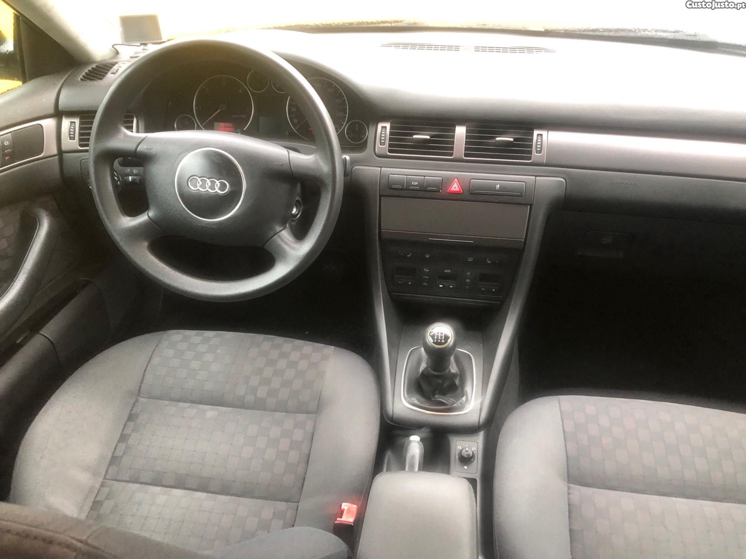 Audi A6 1.9 TDi Avant — fotografia 4