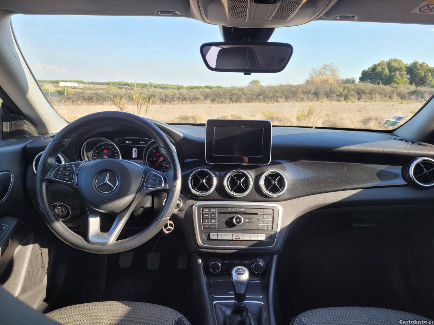 Mercedes-Benz CLA 180 Shooting brake 180d — fotografia 3
