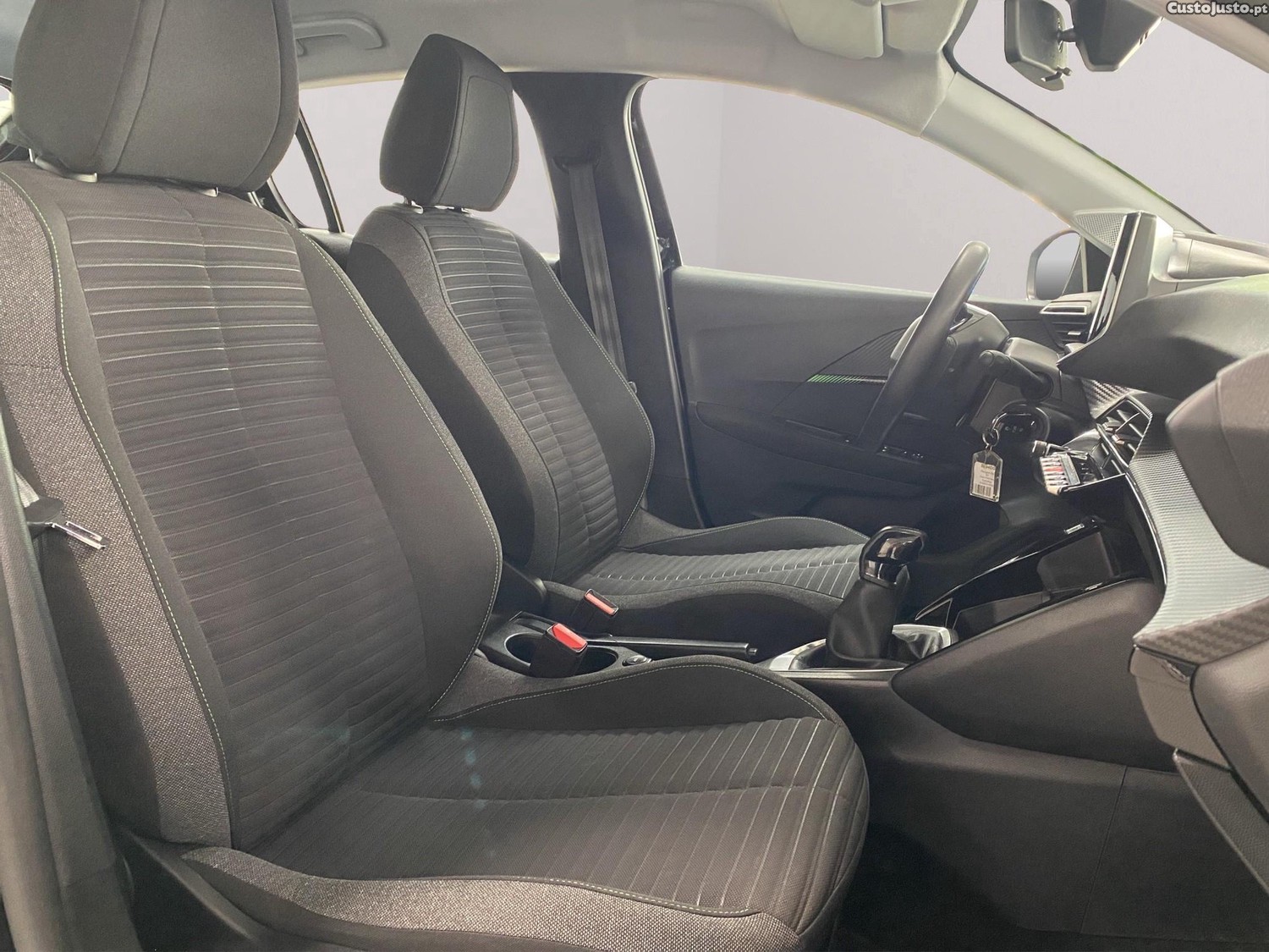 Peugeot 208 1.2 PureTech Active — fotografia 6