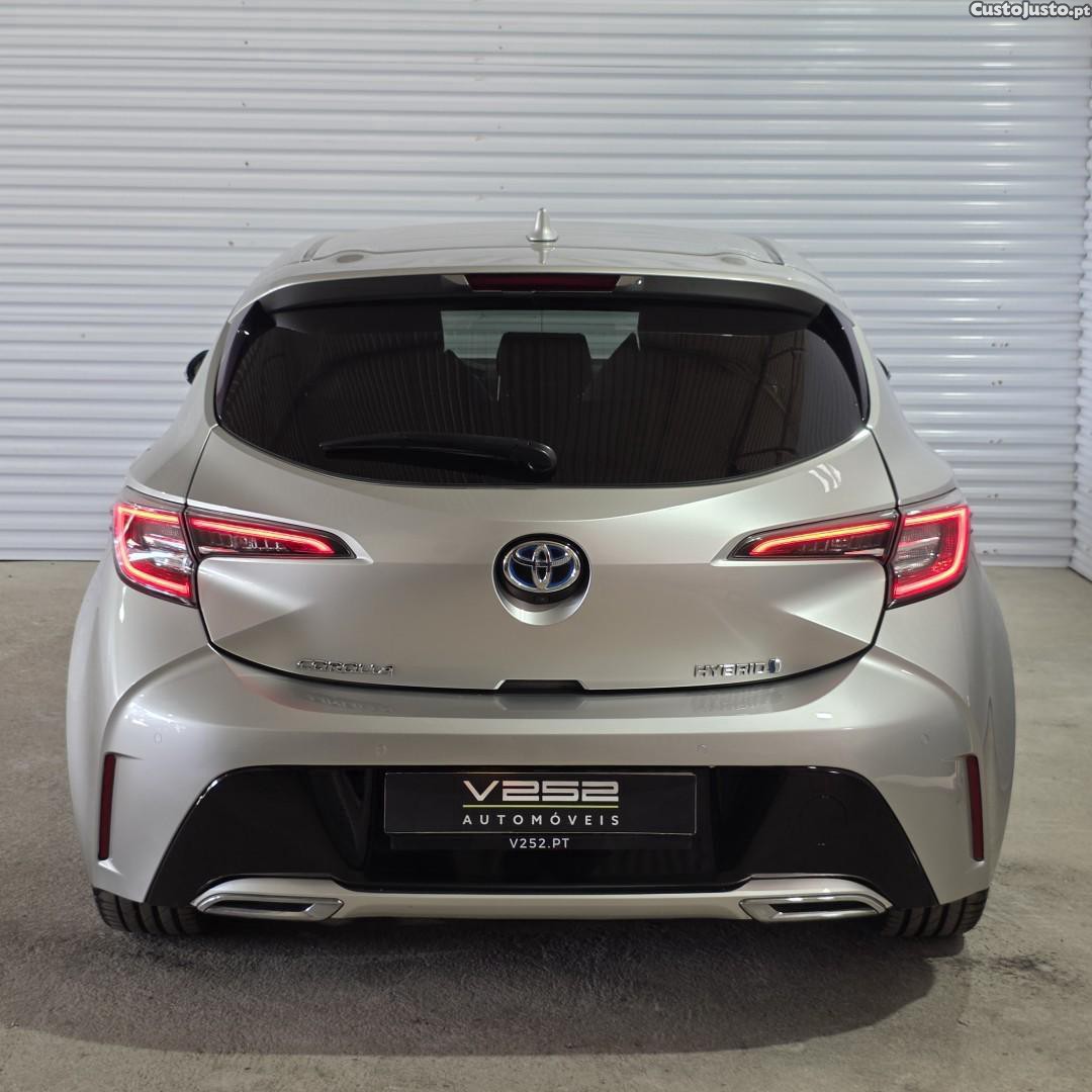 Toyota Corolla 2.0 Hybrid Exclusive — fotografia 19