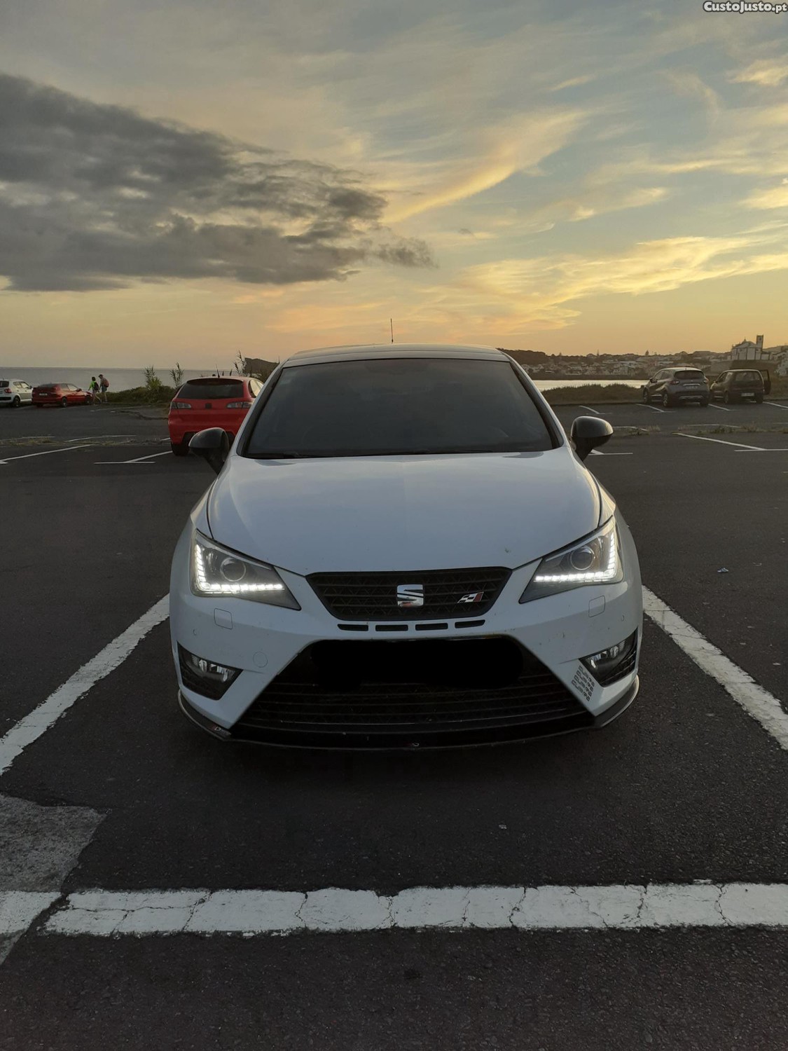 SEAT Ibiza Cupra — fotografia 2