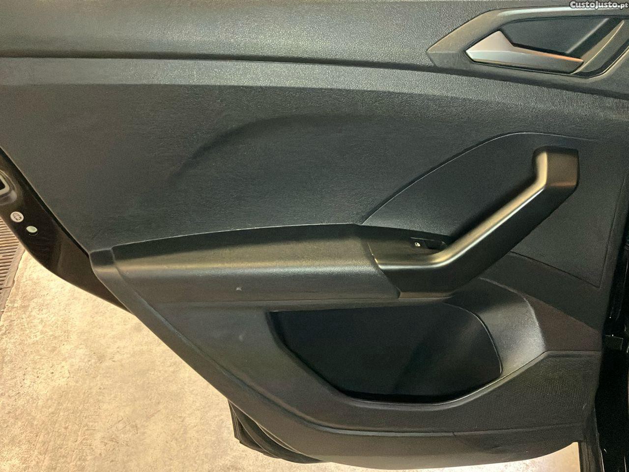 Volkswagen T-Cross 1.0 TSI Life DSG — fotografia 4