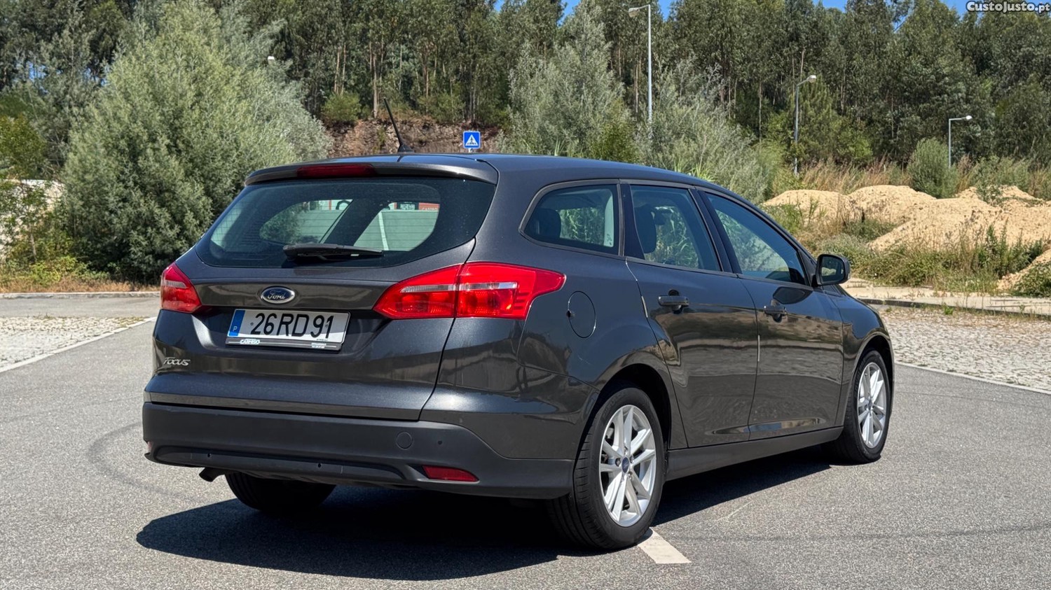 Ford Focus SW 1.5 TDCI TREND+ — fotografia 7