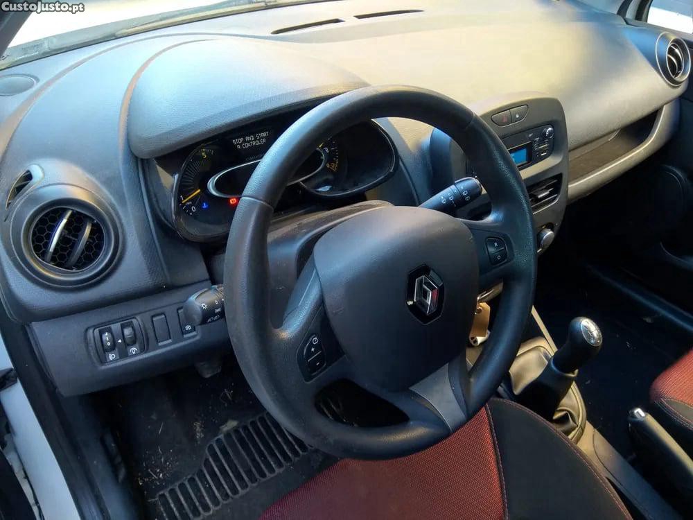 Renault Clio 1.5 dCi 75 (55 kW / 75 cv) [11.2012 - 08.2021] - 15 foto 2