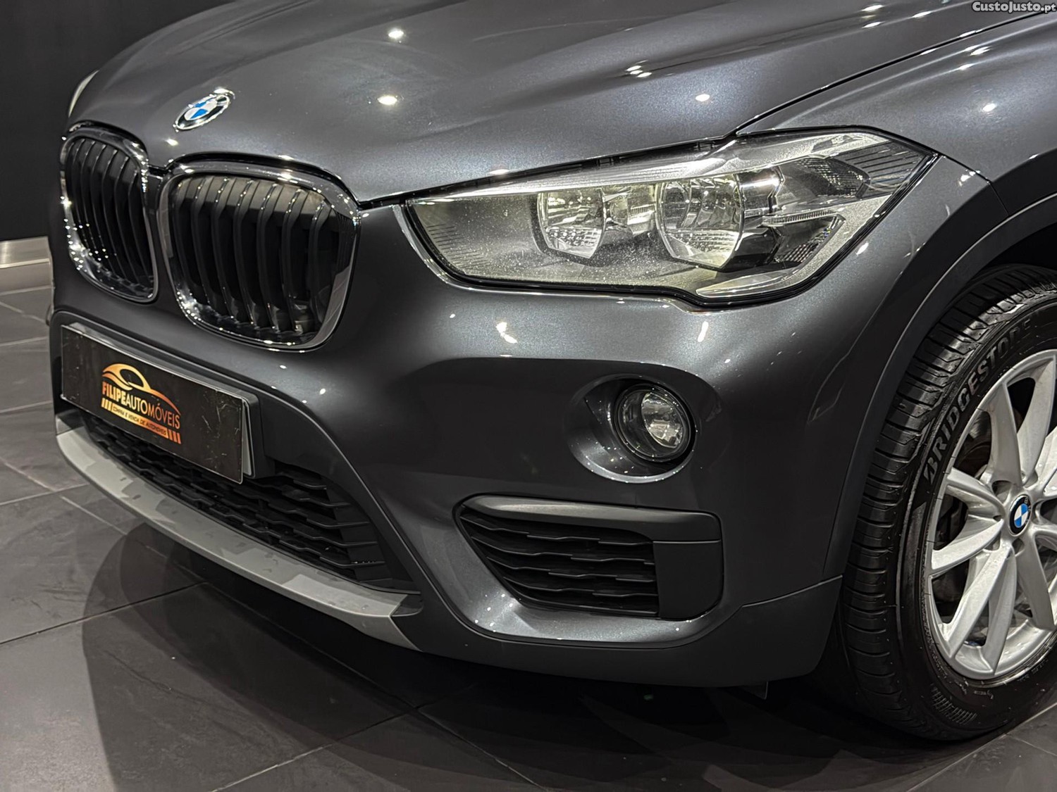 BMW X1 16 d sDrive Auto — fotografia 16