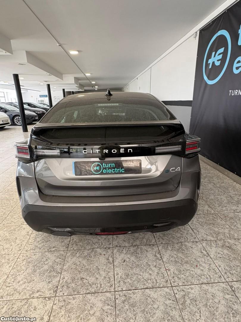 Citroën e-C4 136 PLUS — fotografia 6