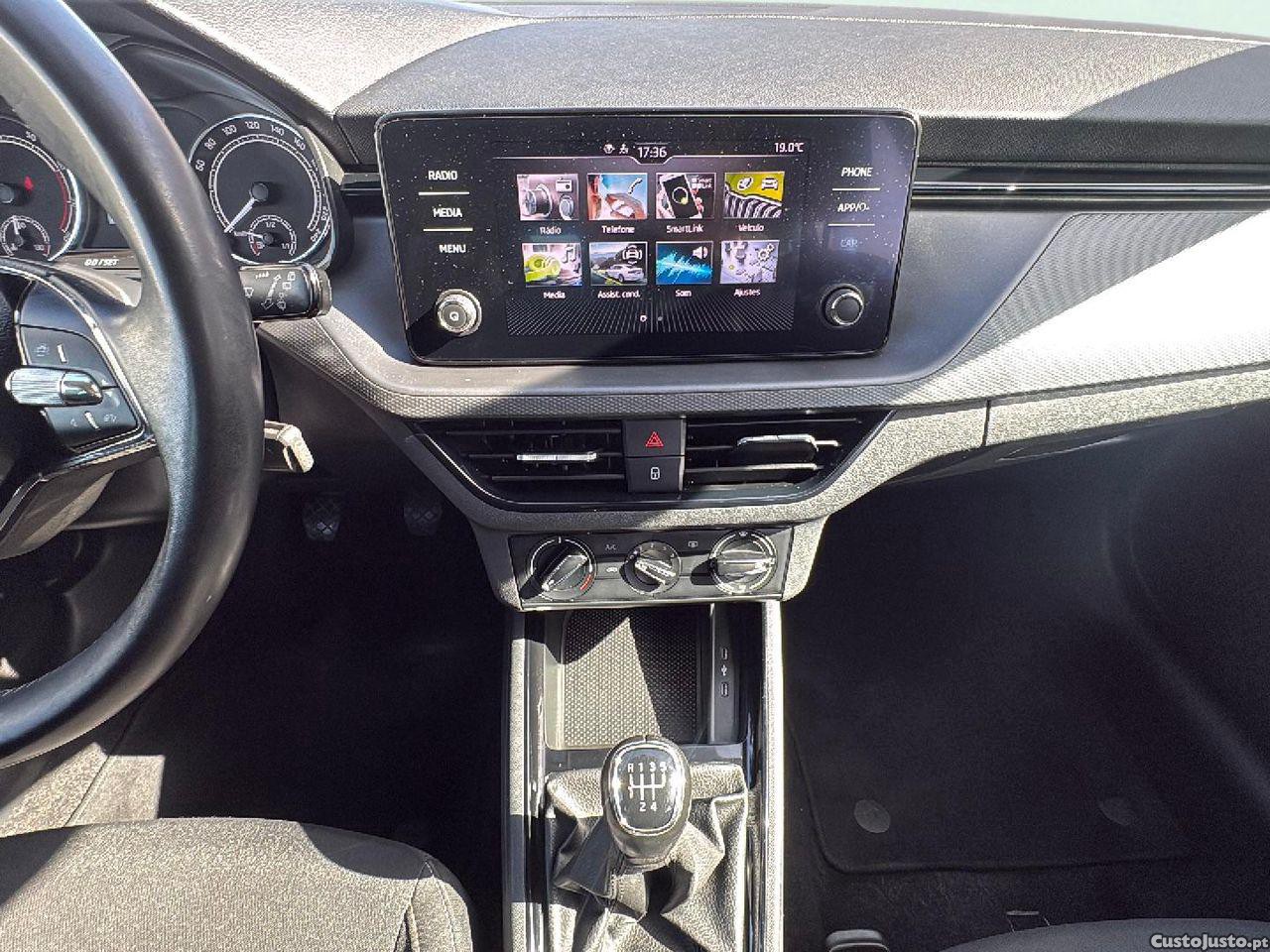 Skoda Scala 1.0 TSI Ambition — fotografia 6