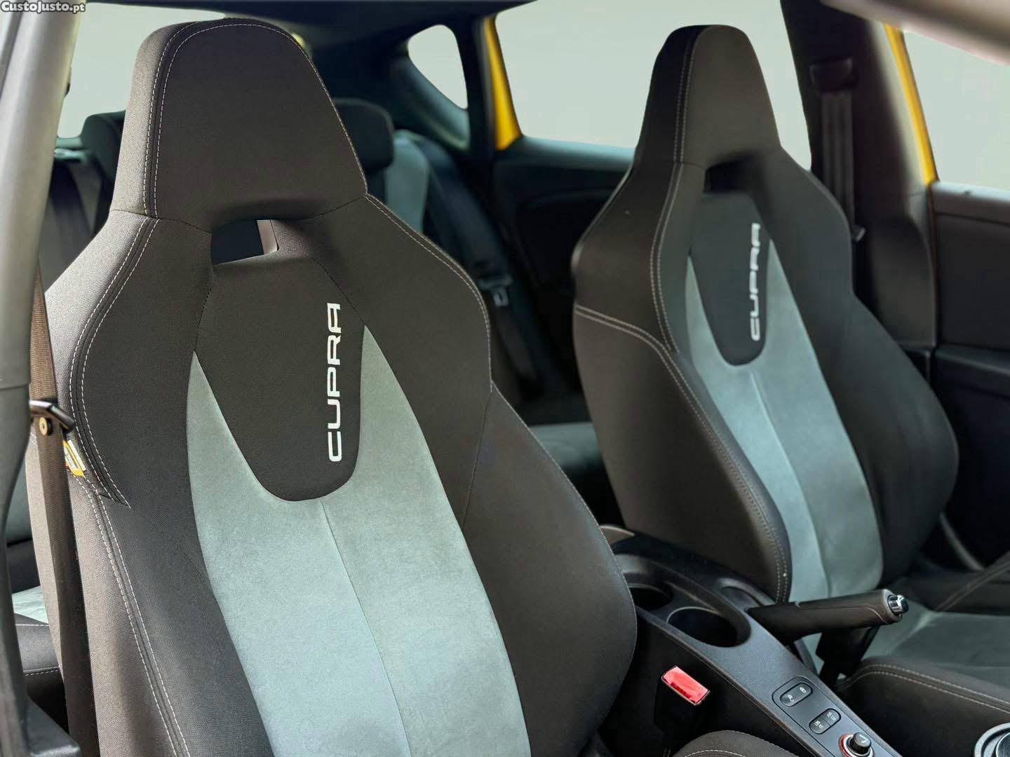 SEAT Leon 2.0 TSi Cupra R — fotografia 11