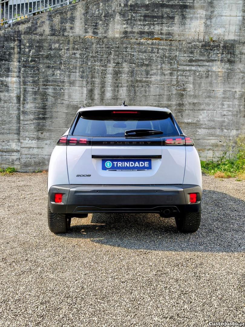 Peugeot 2008 TURBO 100 Allure — fotografia 12