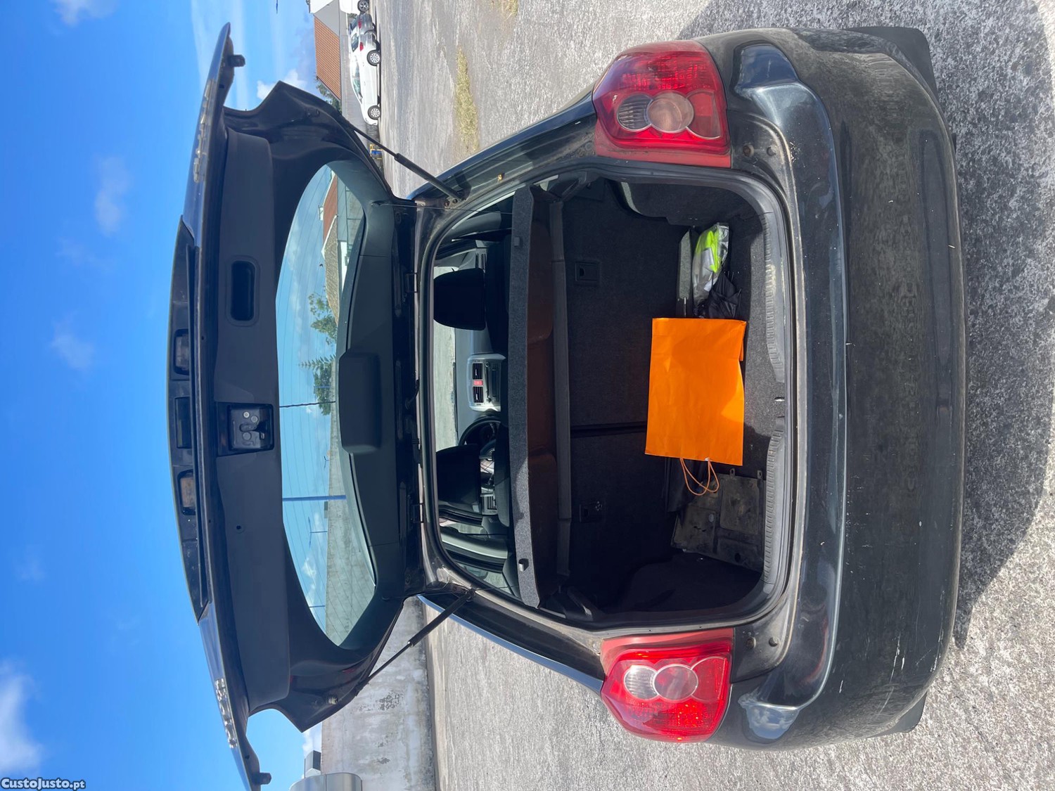 Toyota Auris 1.4 D4D — fotografia 5
