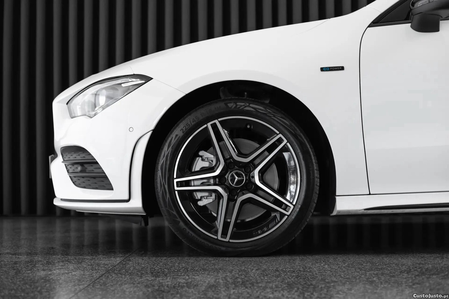 Mercedes-Benz CLA 250 e Shooting Brake AMG Line — fotografia 20