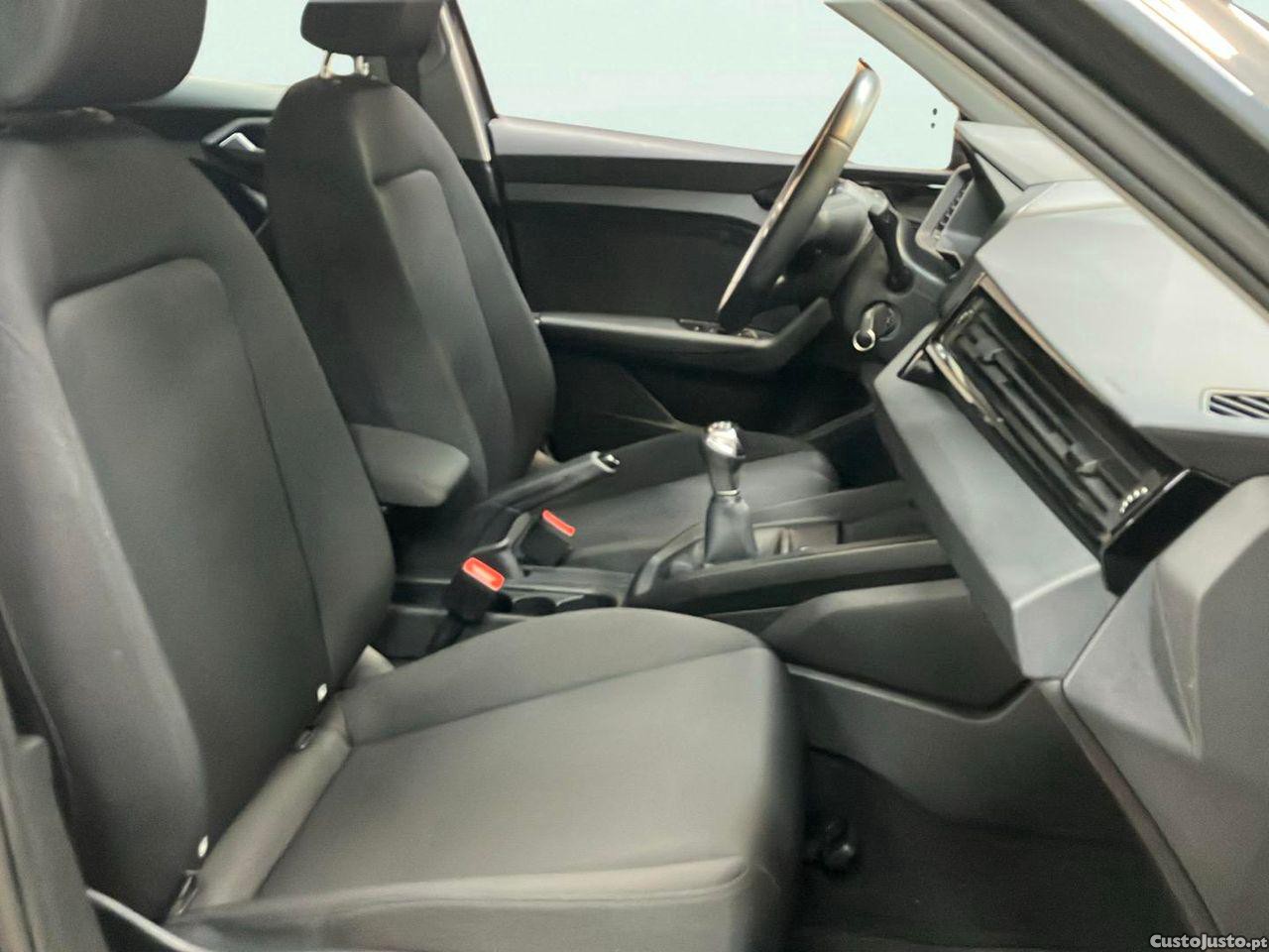 Audi A1 Sportback Sportback 25 TFSI — fotografia 9