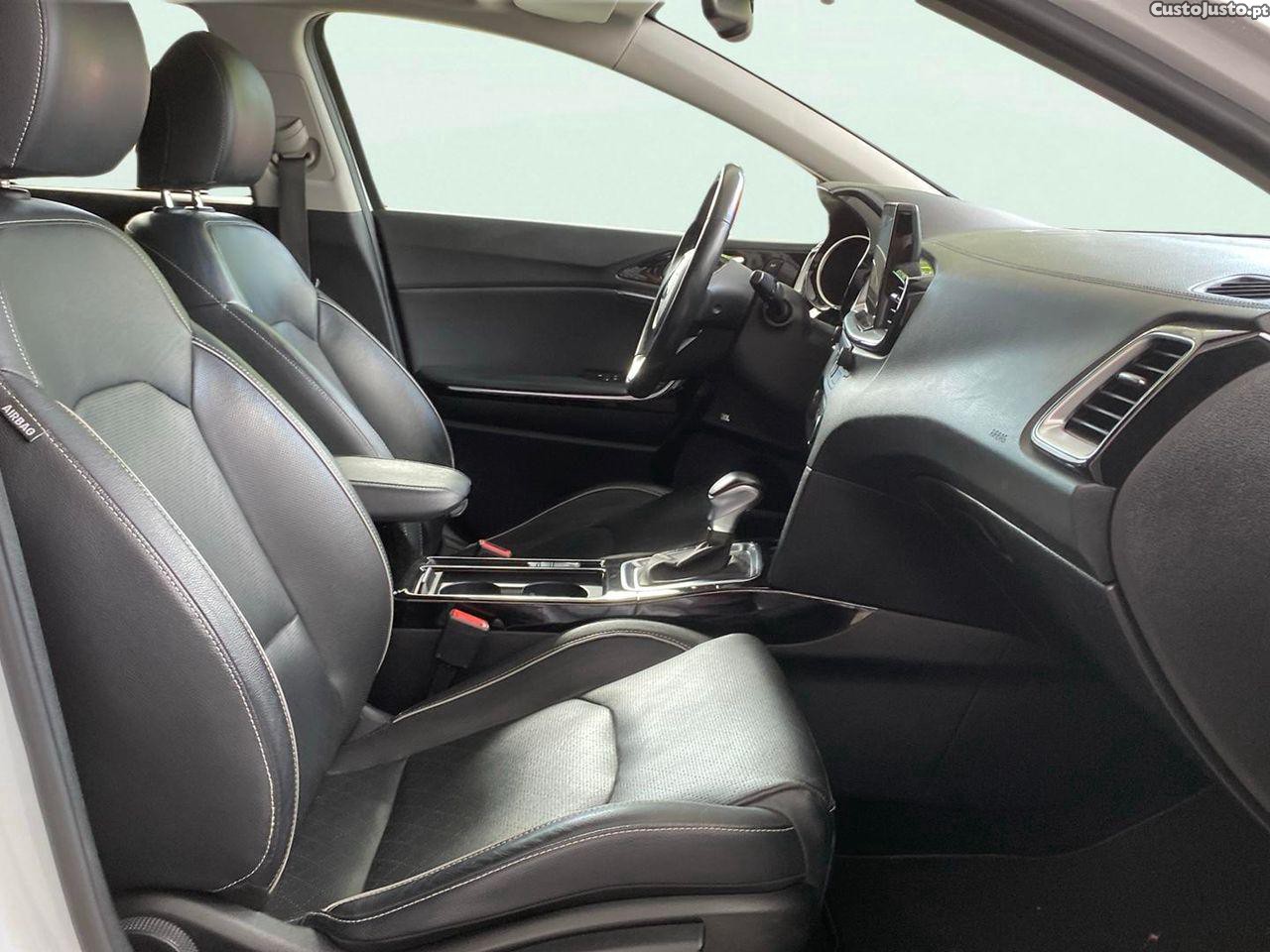 Kia Ceed 1.4 T-GDI TX+SRF 7DCT — fotografia 5