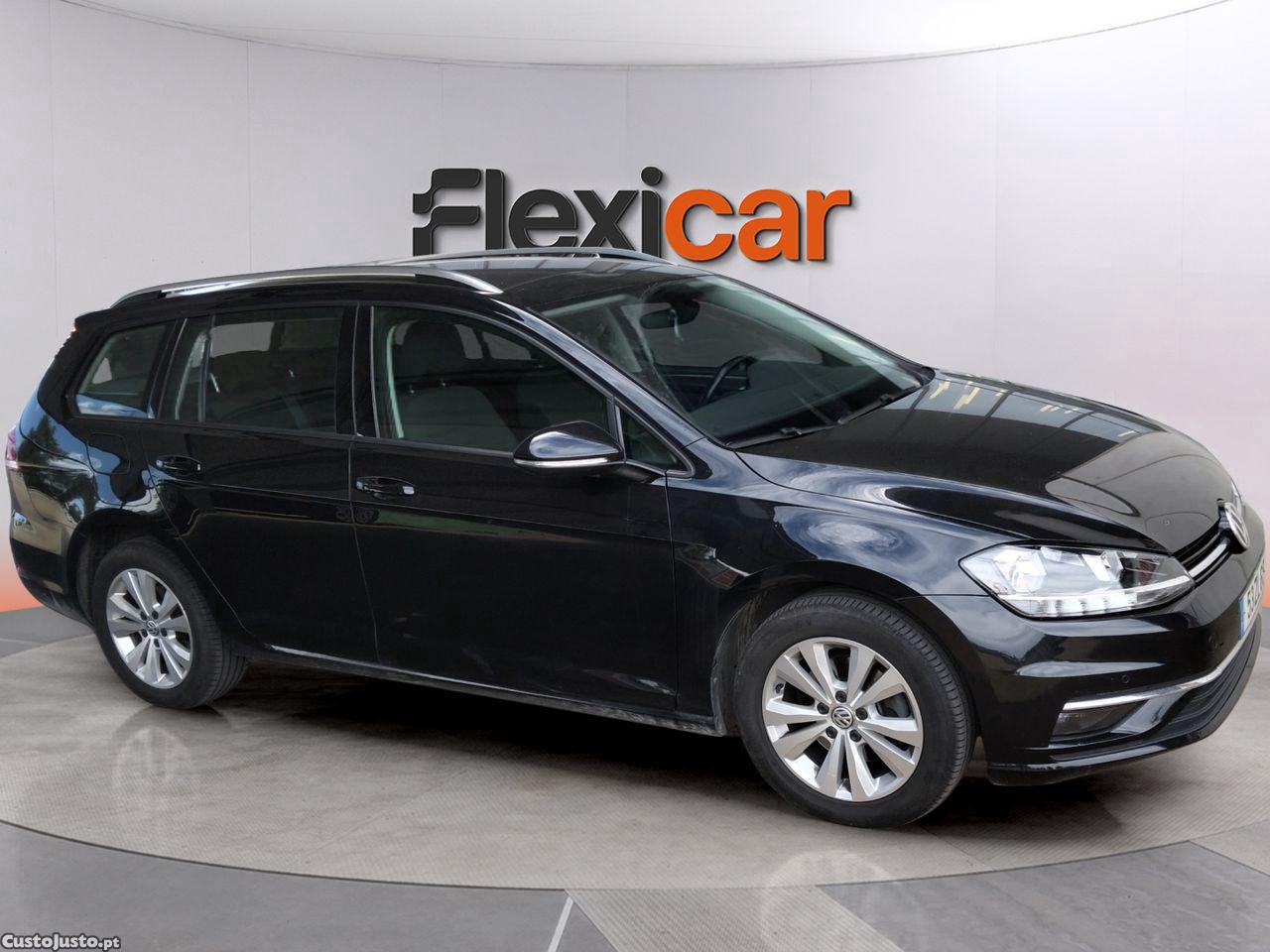 Volkswagen Golf Variant 1.6 TDi Confortline — fotografia 15