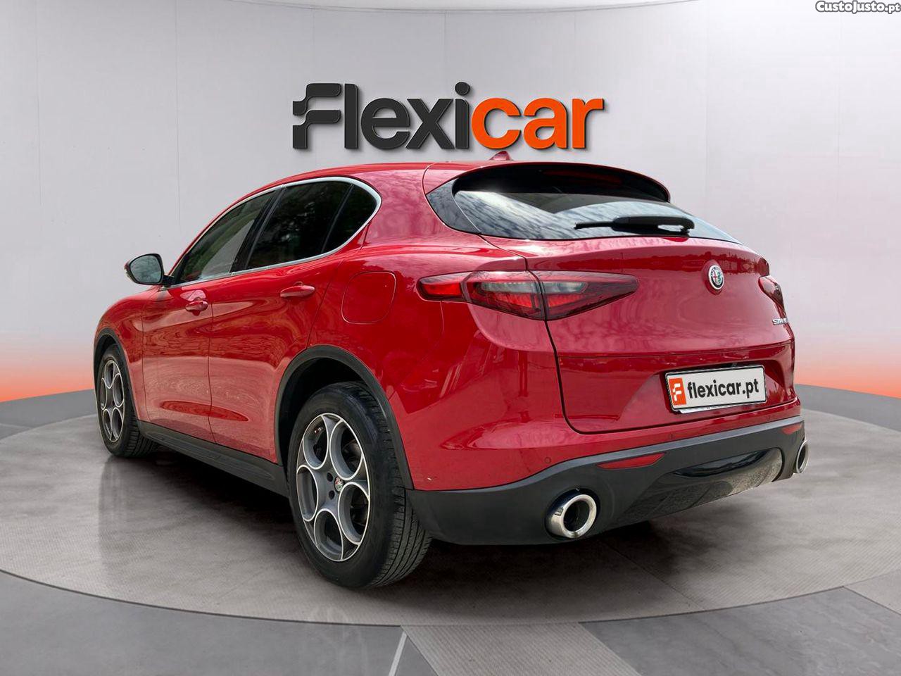 Alfa Romeo Stelvio 2.2 D Super AT8 — fotografia 15