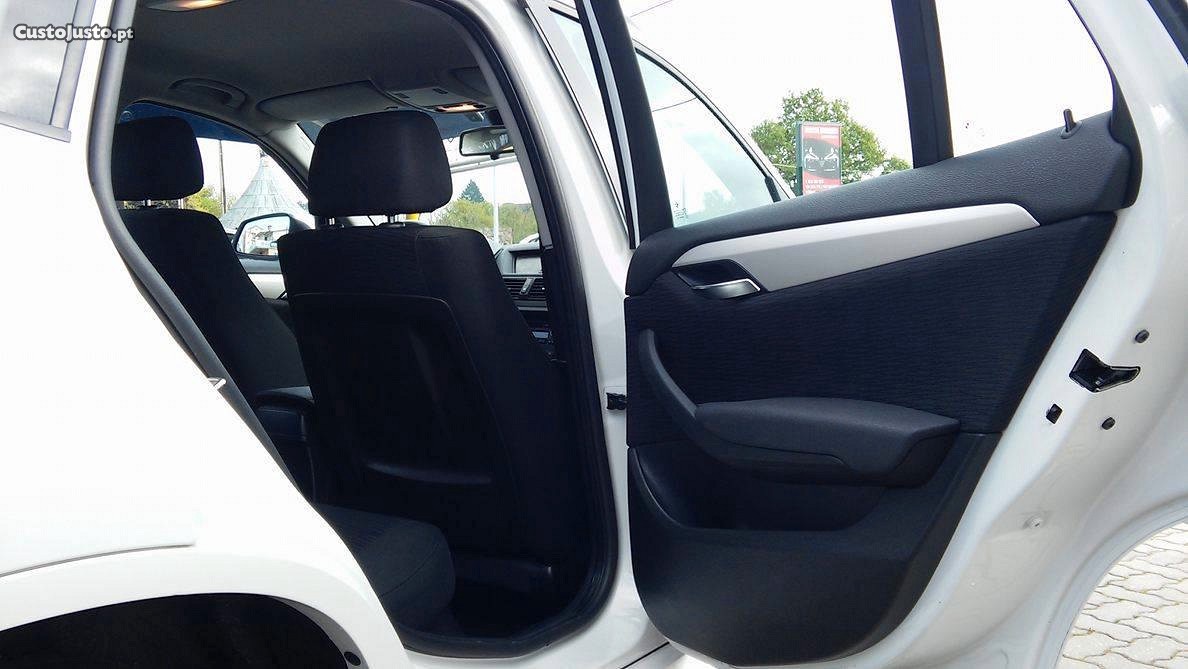 BMW X1 Sdrive — fotografia 4