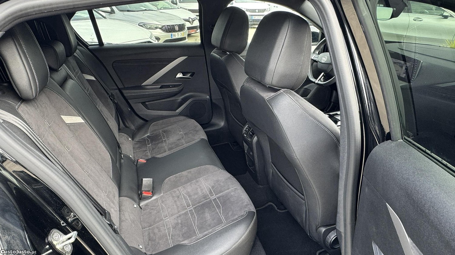 Opel Astra 1.5 Turbo D — fotografia 9