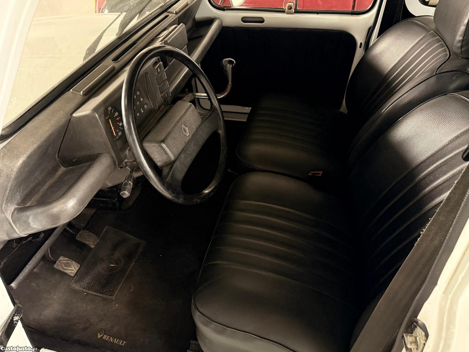 Renault 4 F — fotografia 3
