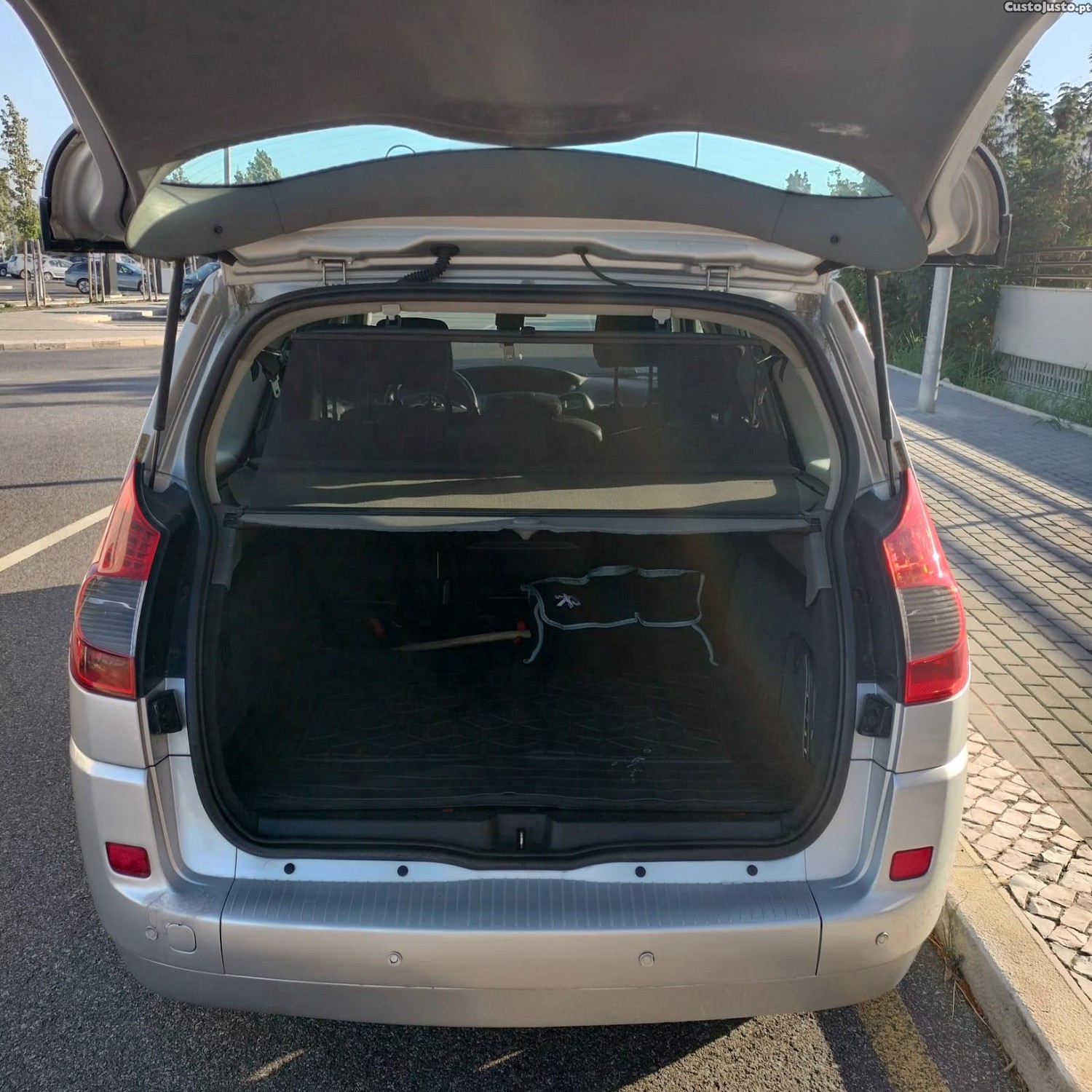 Renault Mégane Scenic — fotografia 9
