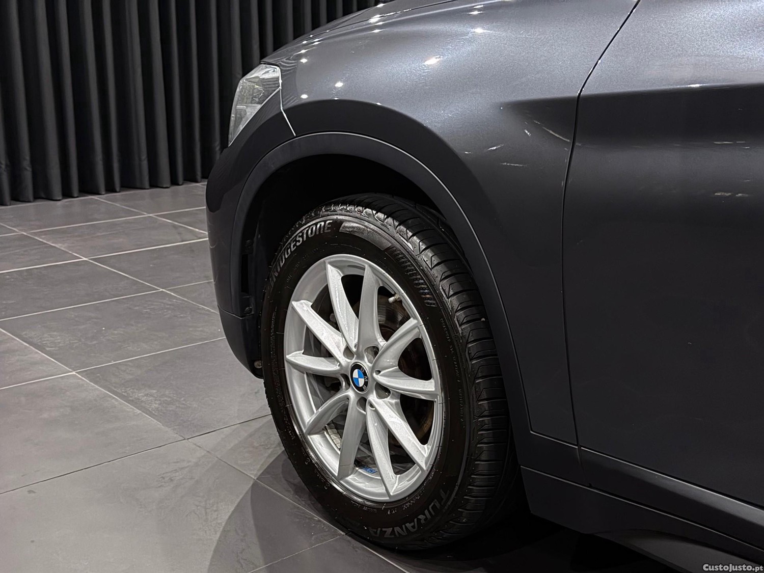 BMW X1 16 d sDrive Auto — fotografia 14