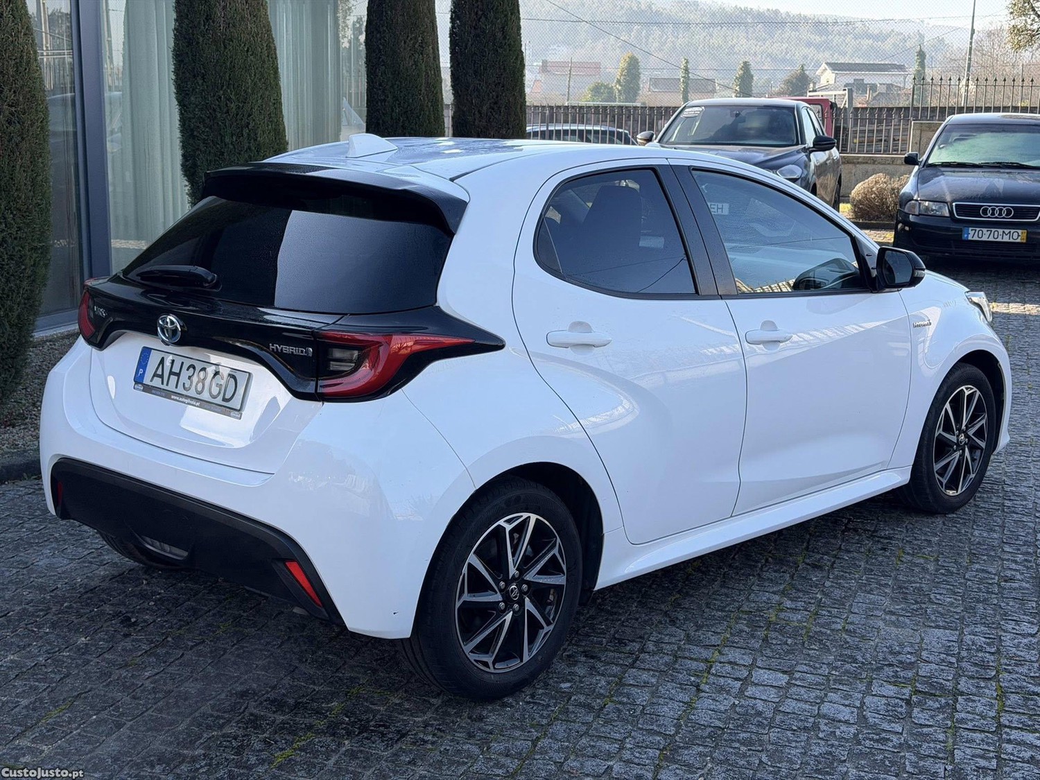 Toyota Yaris 1.5 HybridExclusive — fotografia 15
