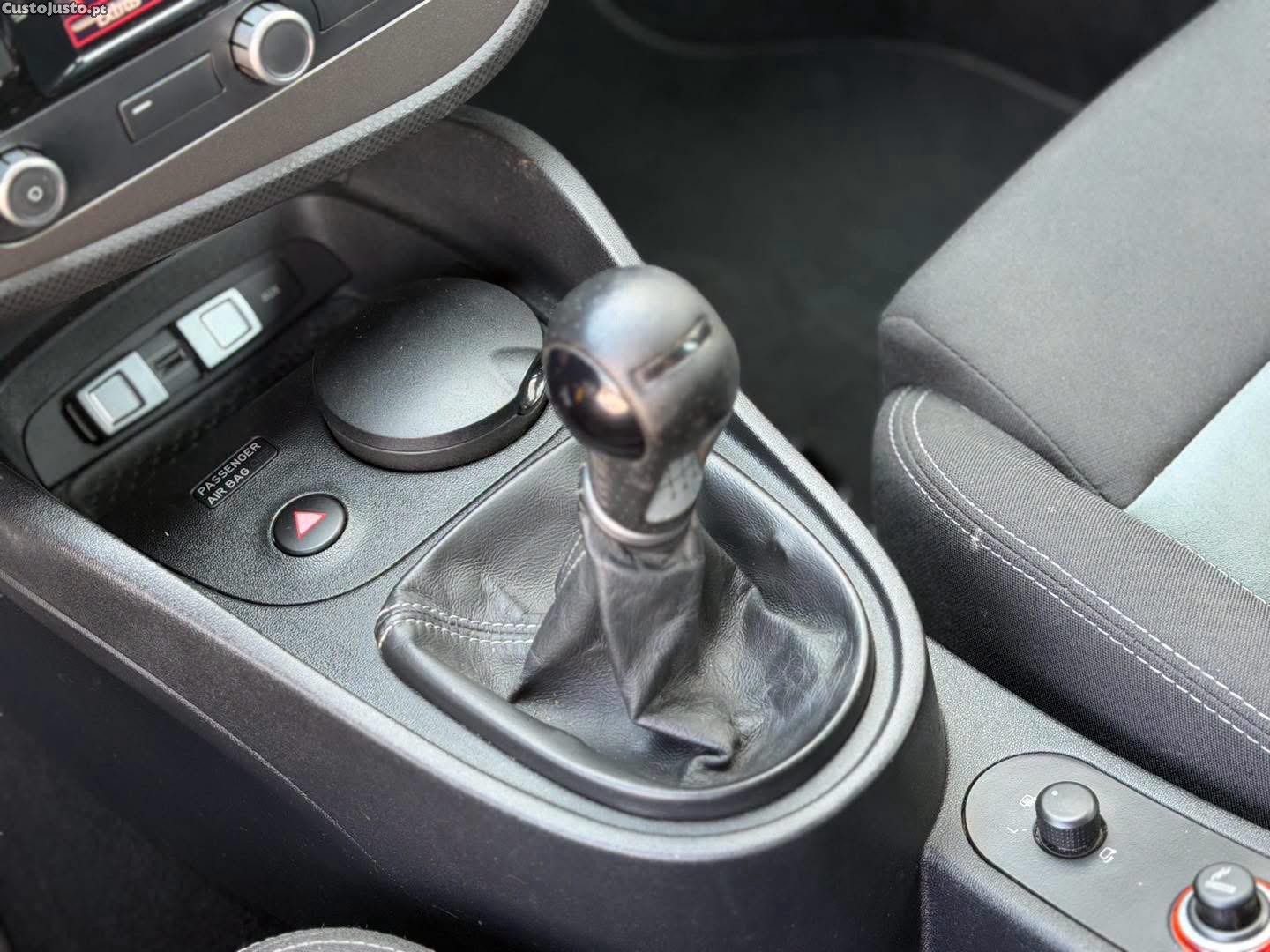 SEAT Leon 2.0 TSi Cupra R — fotografia 7